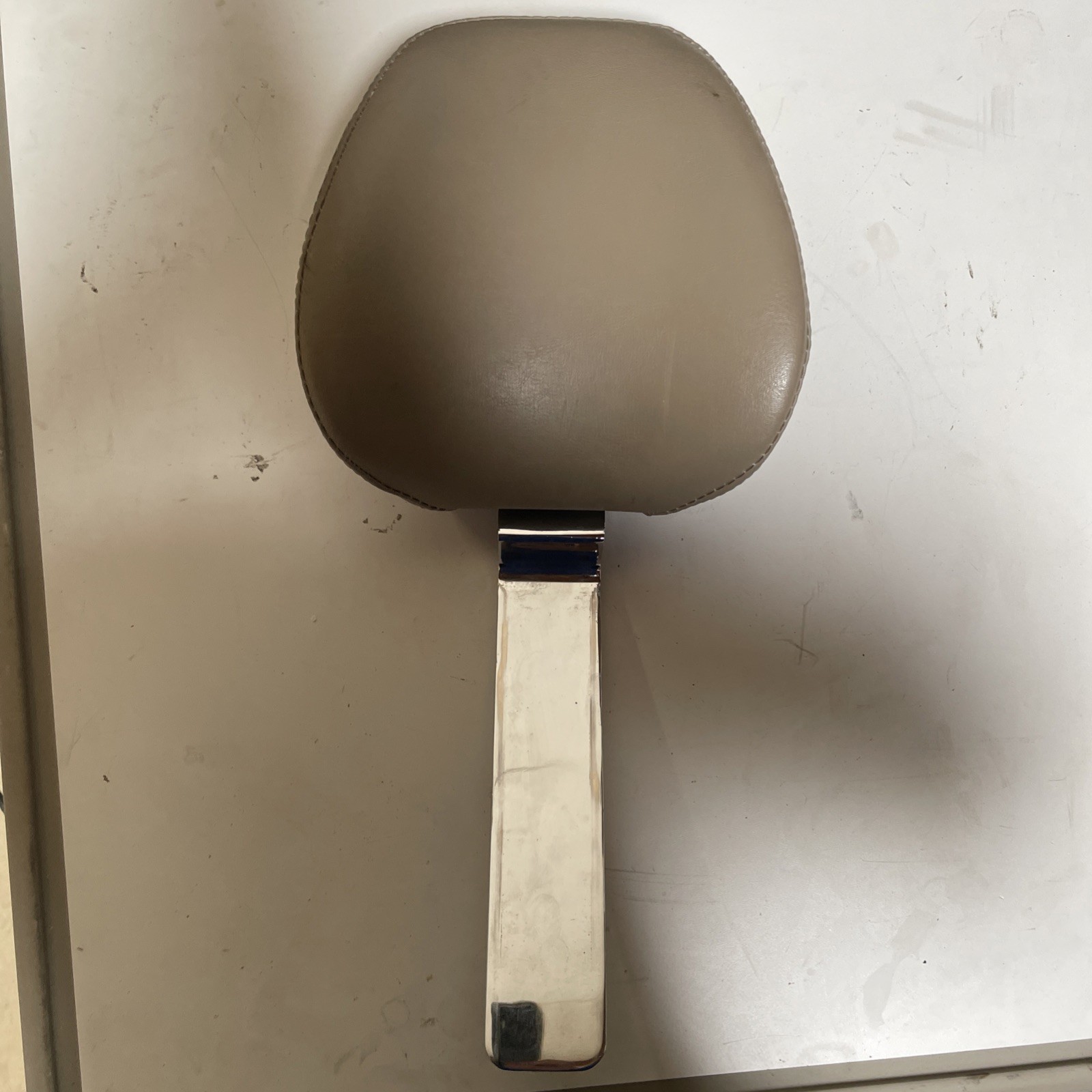 Dental Chair Headrest Assembly *beige*