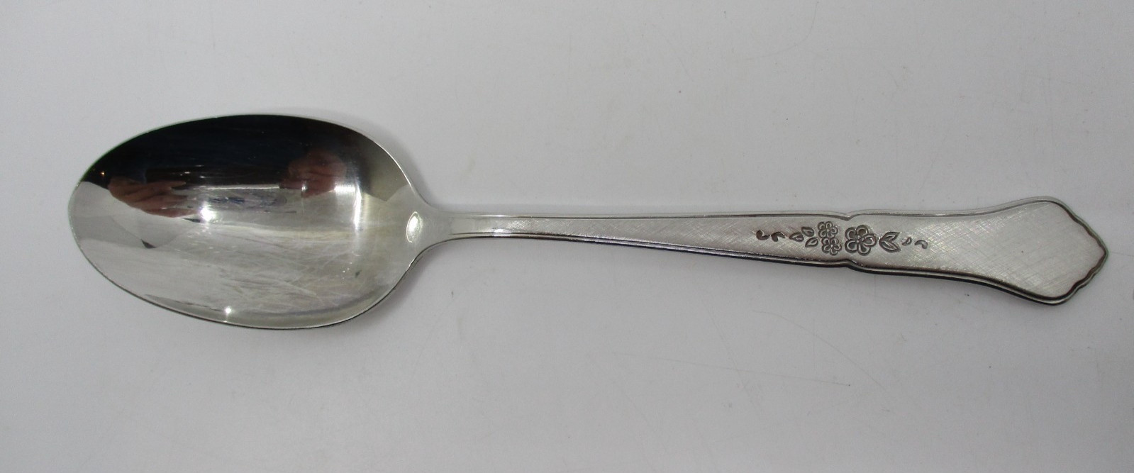 ONEIDA STAINLESS ASHMORE PLACE / OVAL SOUP SPOON - 7" - 011C