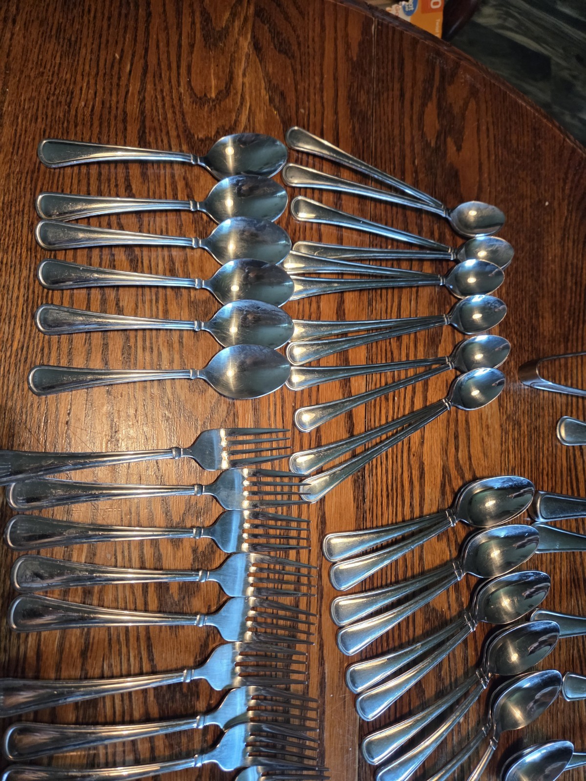 71 Pcs Reed & Barton MENDON Select 18/10 Stainless Flatware W/ Large Serving Pcs