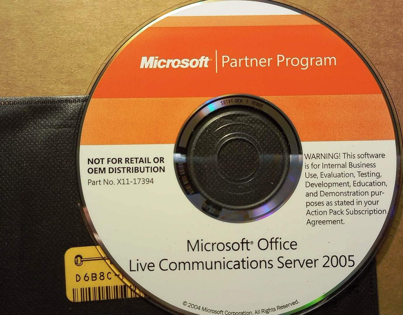 Microsoft Office Live Communications Server 2005 w/ Key & License