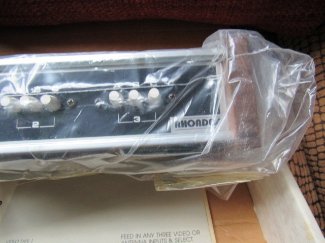 NEW-NIB-NOS vintage RHODES BRAND MODEL SW-3X3. VIDEO SWITCHER-DISTRIBUTOR. USA