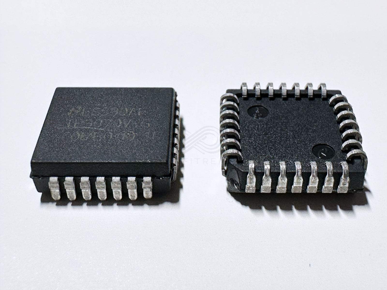 2PCS TP3070V-G NSC COMBO II Programmable PCM CODEC Filter 5V PLCC-28