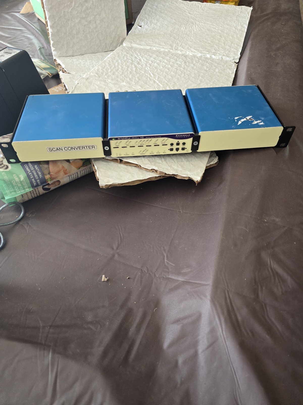 BrightEye Mitto 3G Scaler with Rack Mount And Spacers.