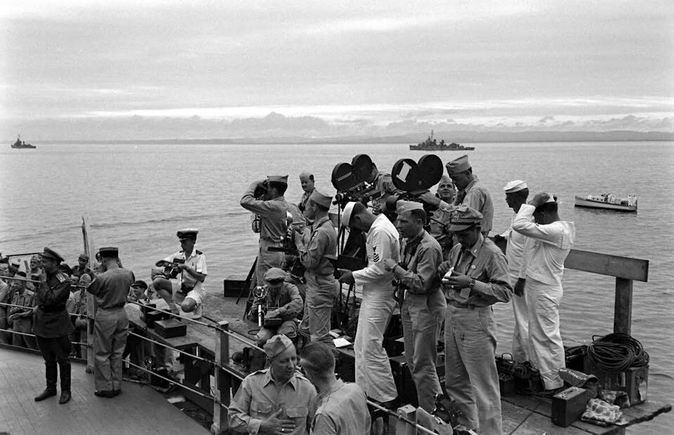 WW2 WWII Photo World War Two / Surrender of Japan Tokyo Bay 2 Sept 1945