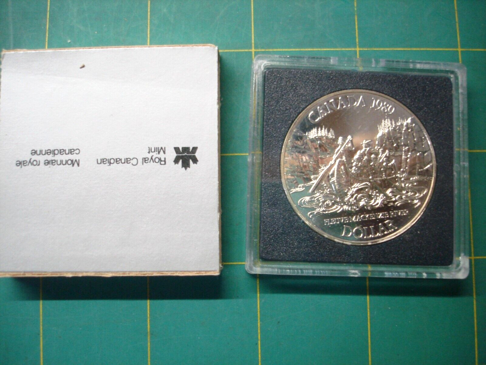 1989 ROYAL CANADIAN MINT MACKENZIE RIVER B.U.  STERLING SILVER DOLLAR