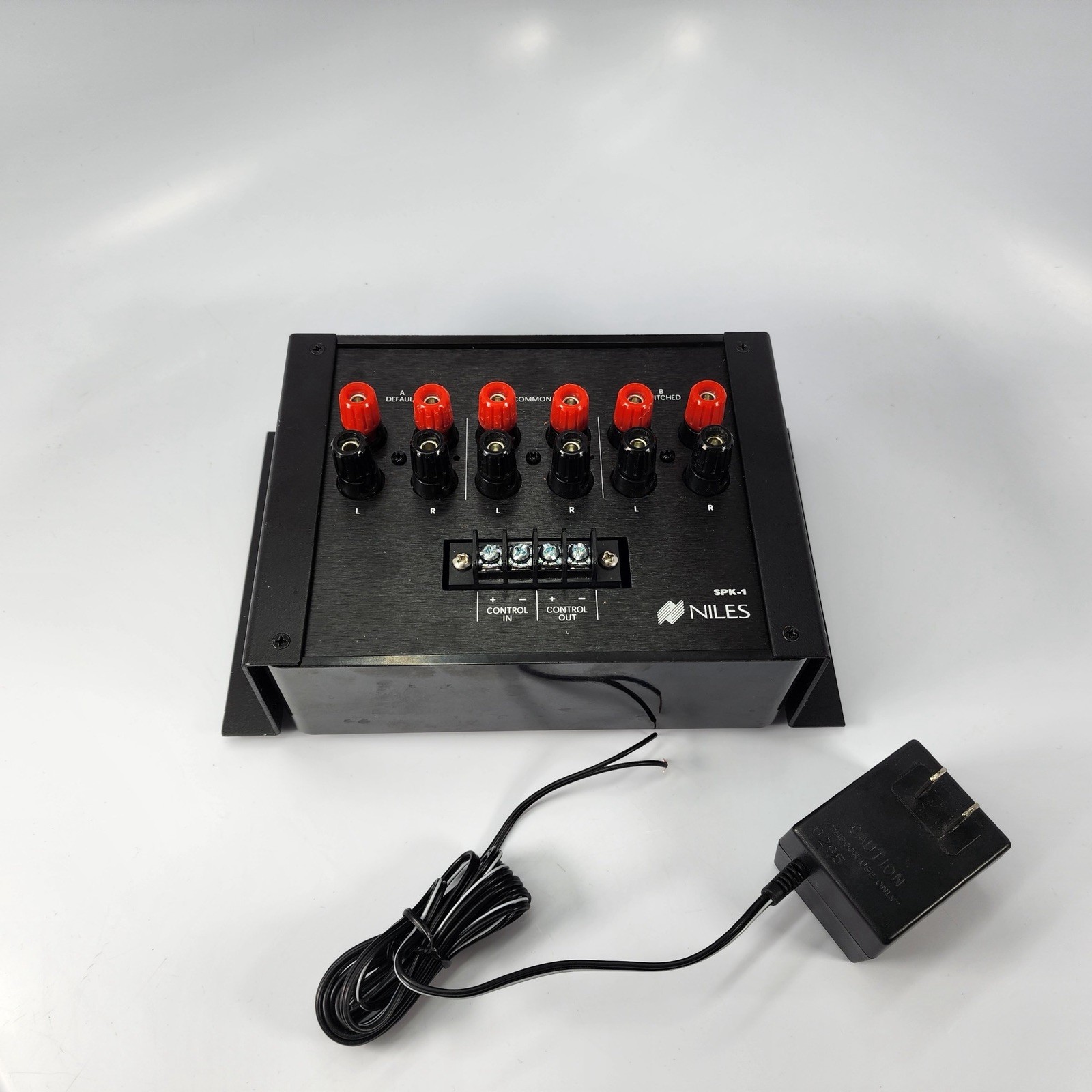 Niles SPK-1 Speaker Level A-B Switcher