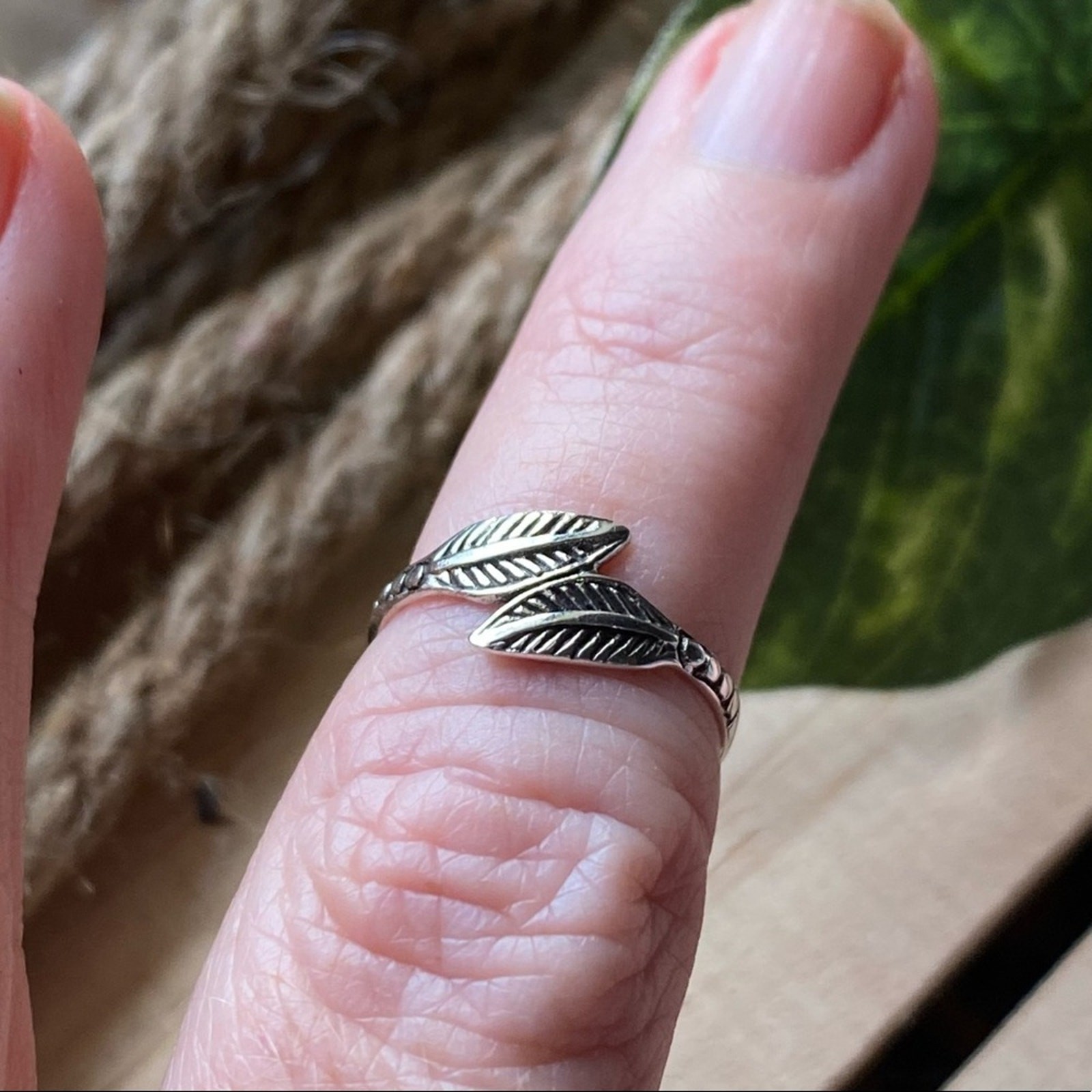 Sterling Silver Double Leaves Adjustable Toe Ring
