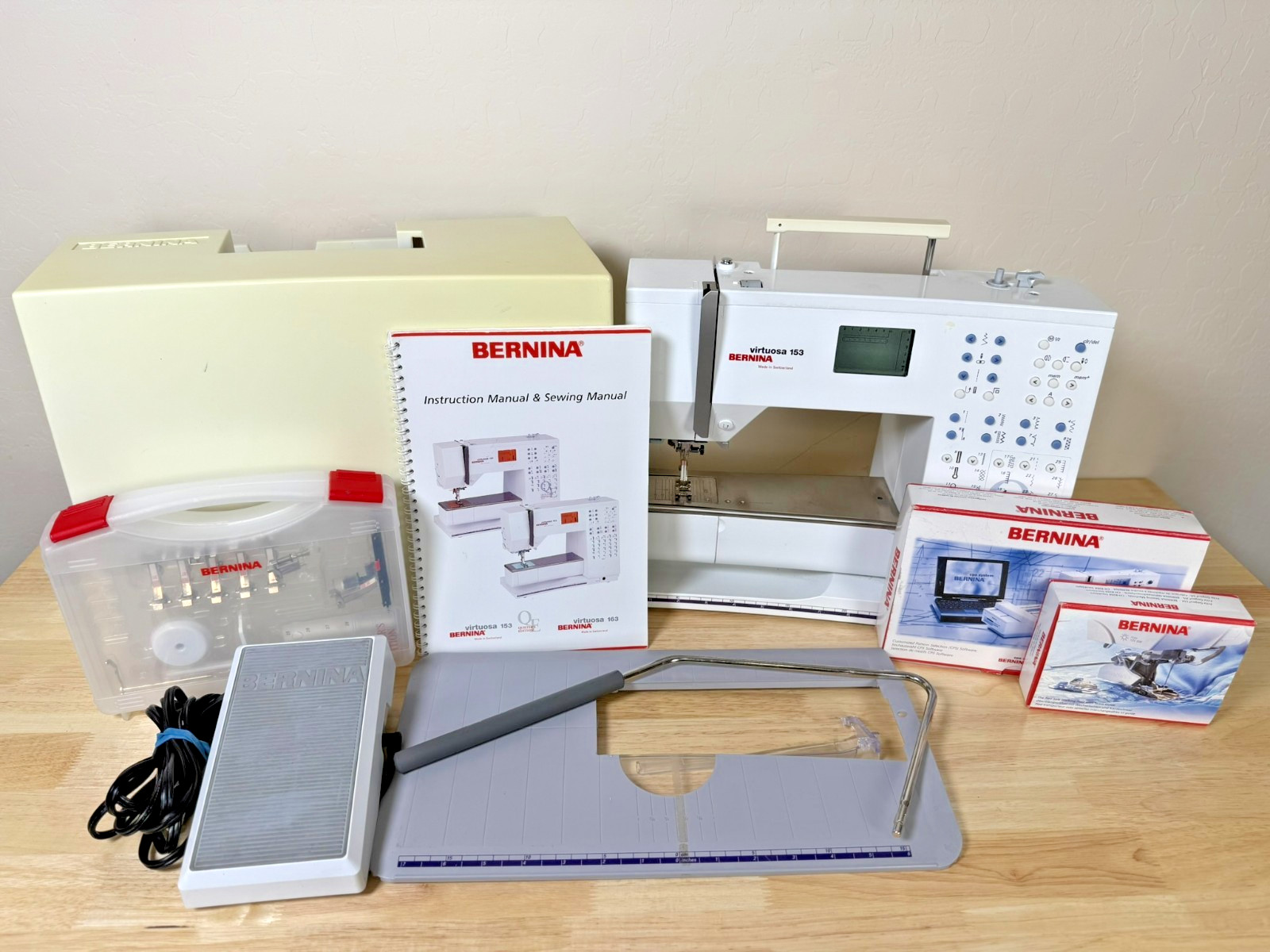 Bernina Virtuosa 153 Quilters Edition Sewing Machine w/ Accessories and Case