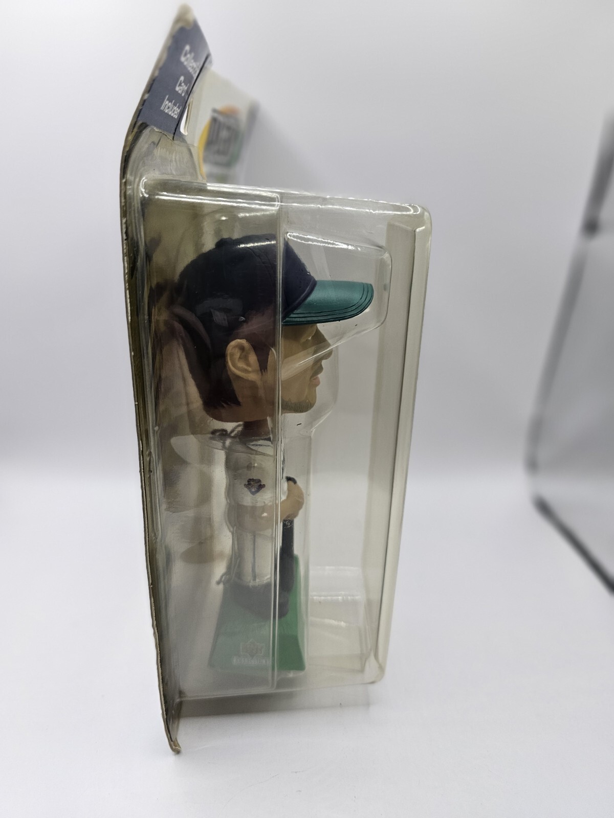 Upper Deck Play Makers Special Edition Ichiro Bobble Head Mariners 2001