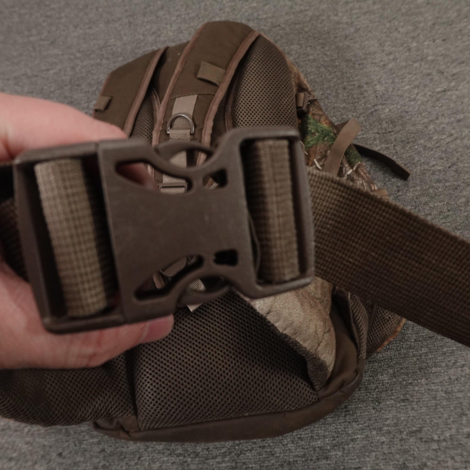 ALPS OutdoorZ Hunting Backpack Camo Brown One Size Padded Hip Belt Daypack
