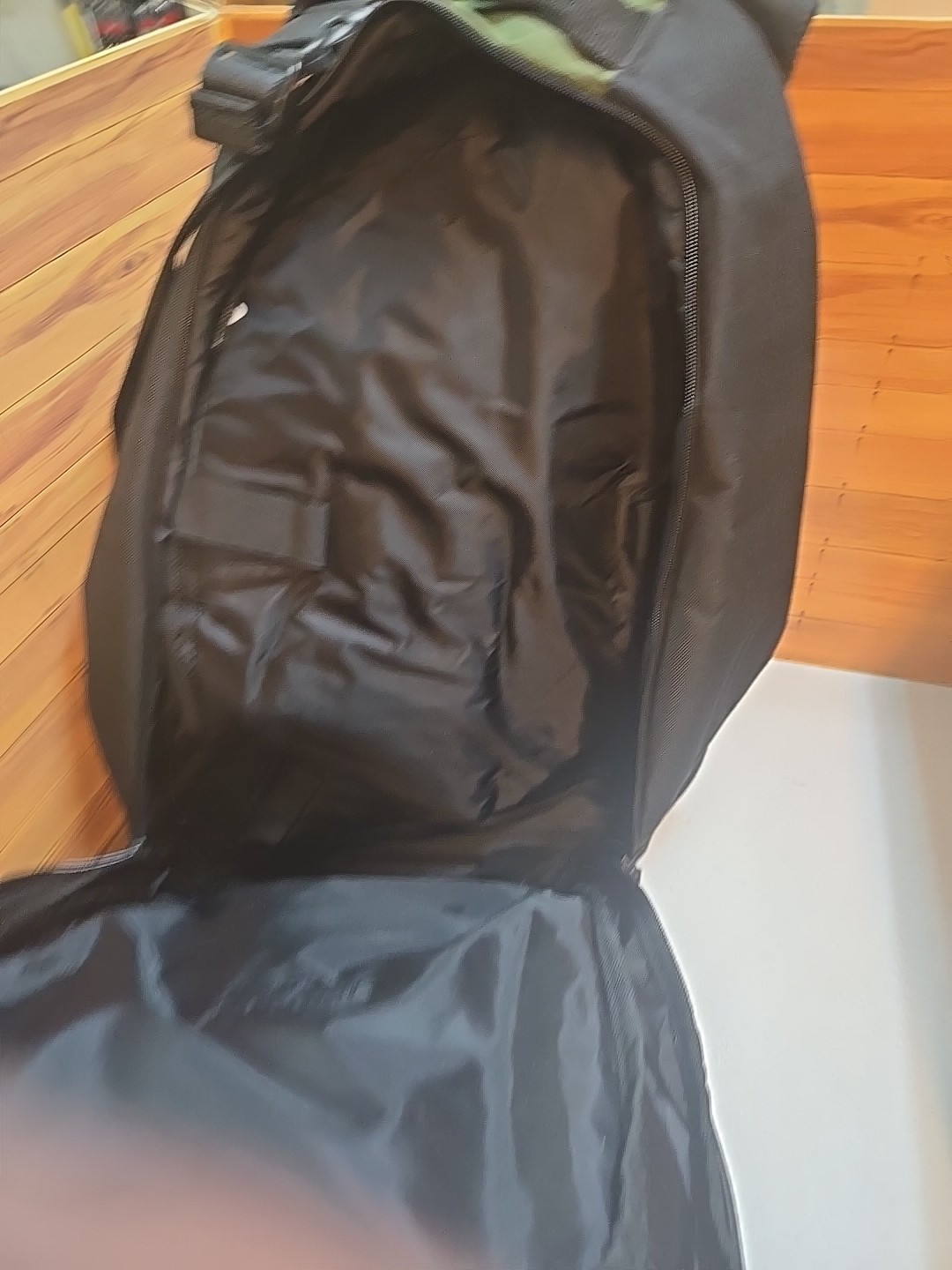 Targus Raqgear Backpack; Model RGK027; Orange/Black