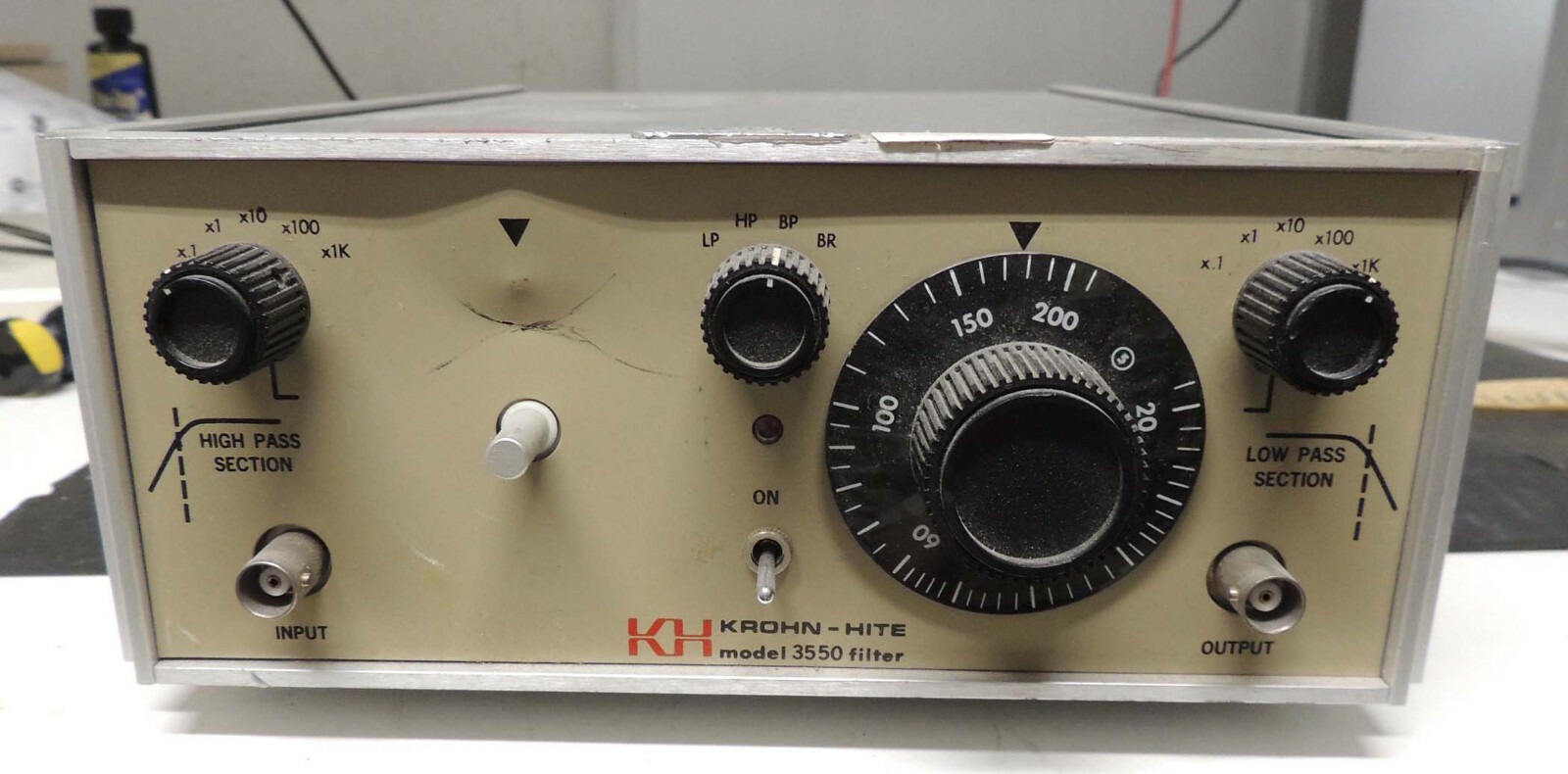 KrohnHite Model 3550 Filter, Damaged, knob missing  need repair