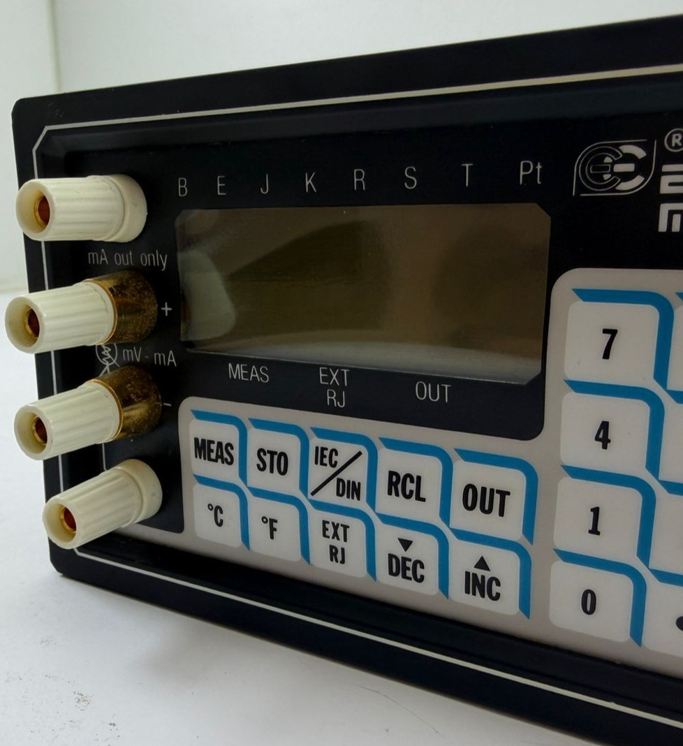 ERO Electronic Memocal 81B PORTABLE PROCESS CALIBRATOR SIMULATOR