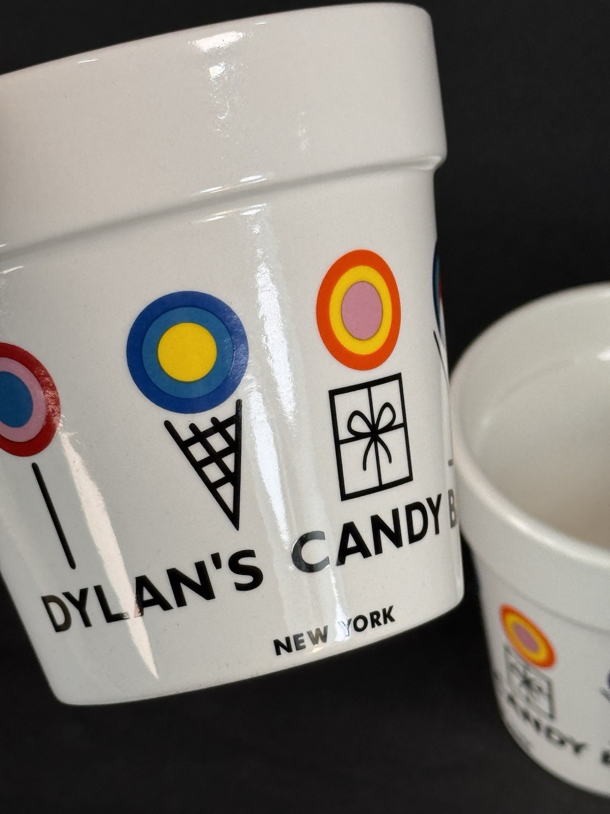 Set 2 Dylan’s Candy Bar Ceramic Flower Pot Planters White Colorful Logo