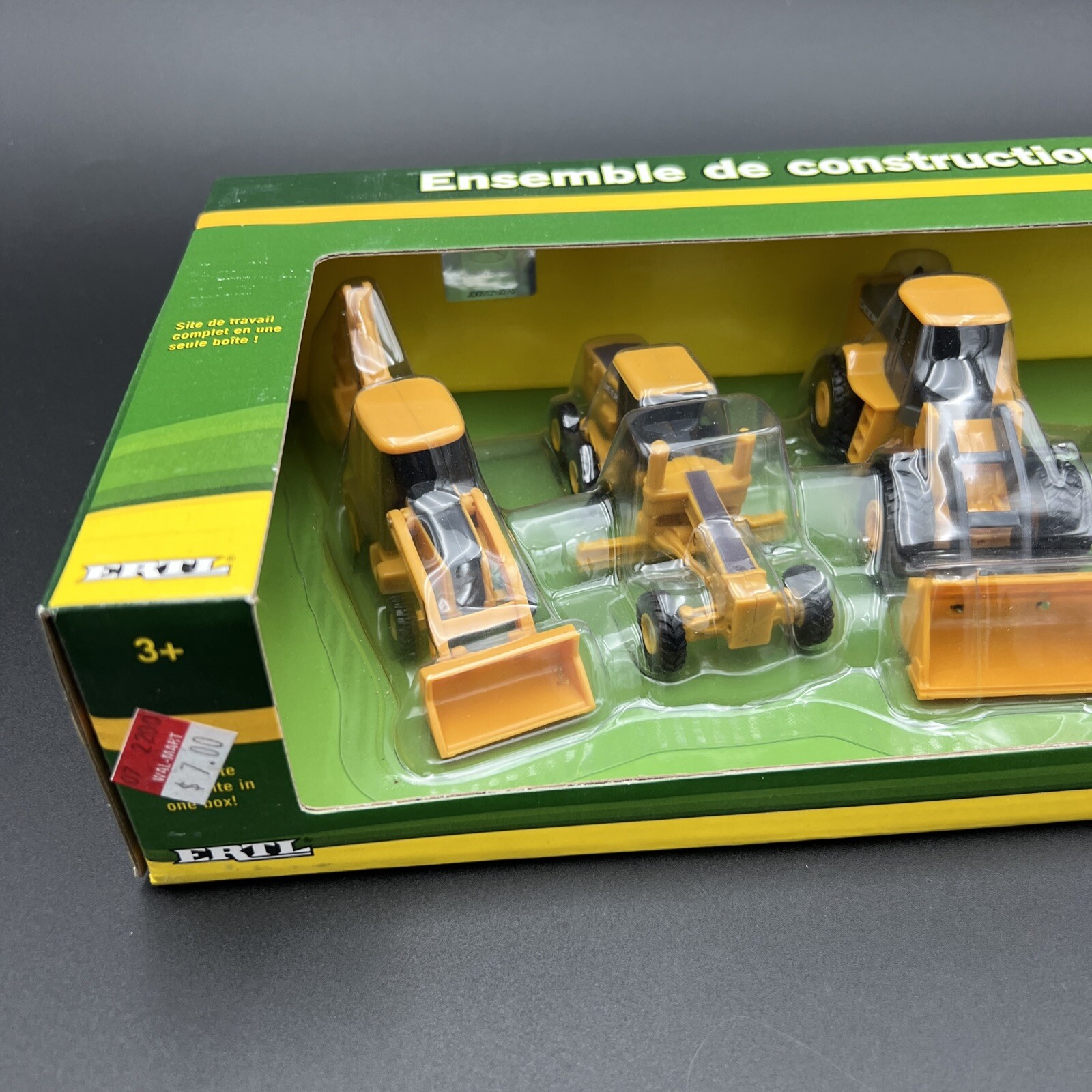 2009 Ertl John Deere 5-piece Construction Set