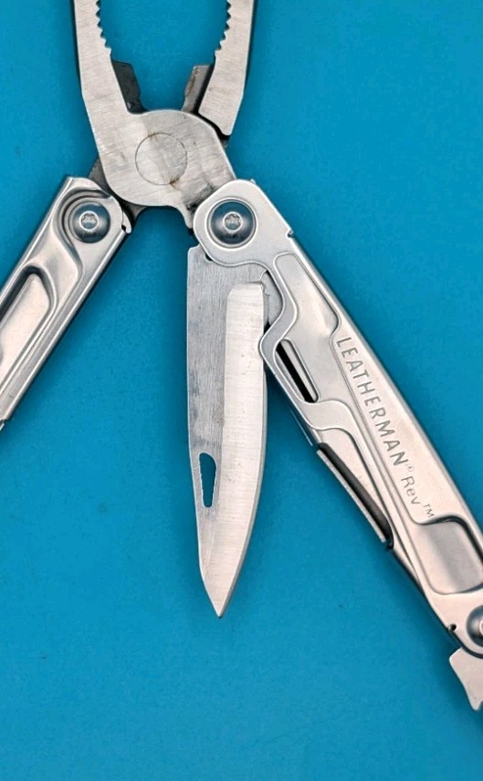 Leatherman Rev 3.8" Multi-Tool, Stainless!