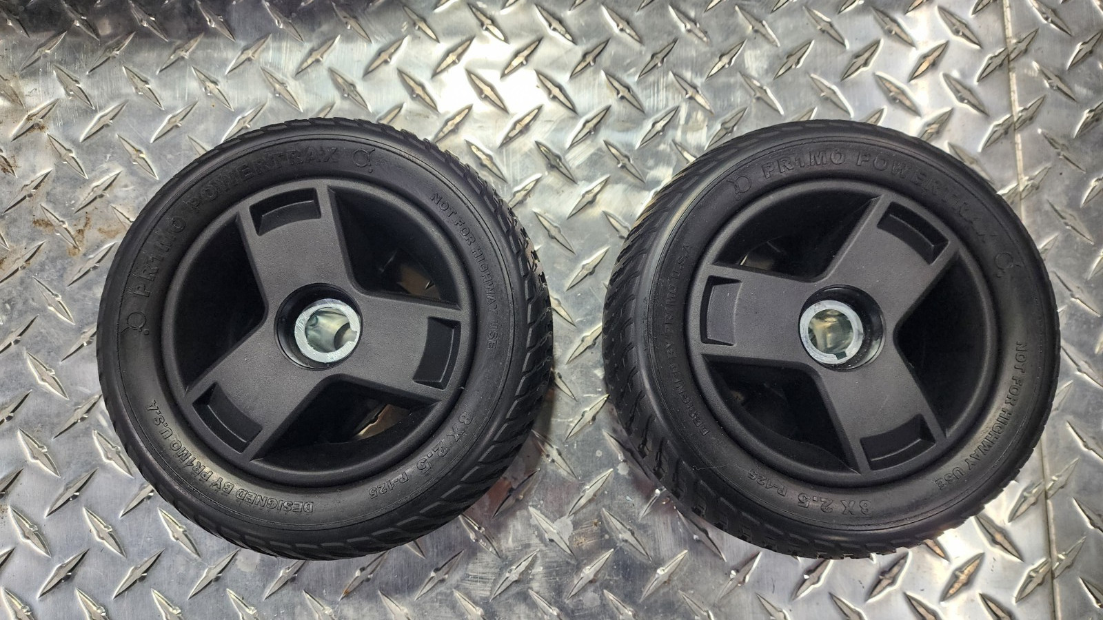 NEW free shipping Pride Rear Drive Wheels Go-Go Tires Rim 8x2.5 Scooter