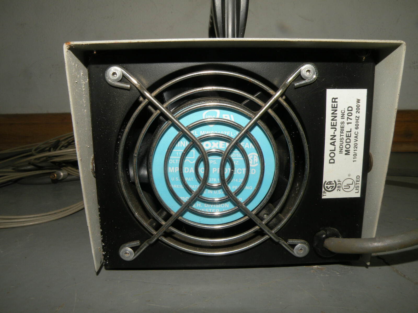 Dolan-Jenner Illuminator Fiberlite 170D Multiple Light Pipes WORKS NEEDS LAMP