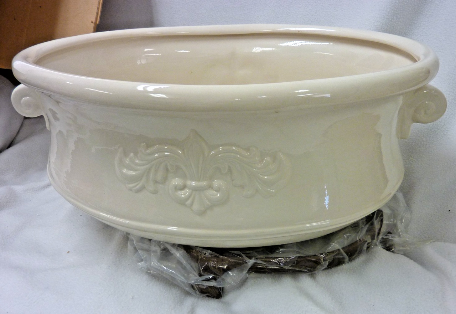 CERAMIC BEVERAGE TUB WITH STAND INDOOR OR OUTDOOR CHILL AND SERVE