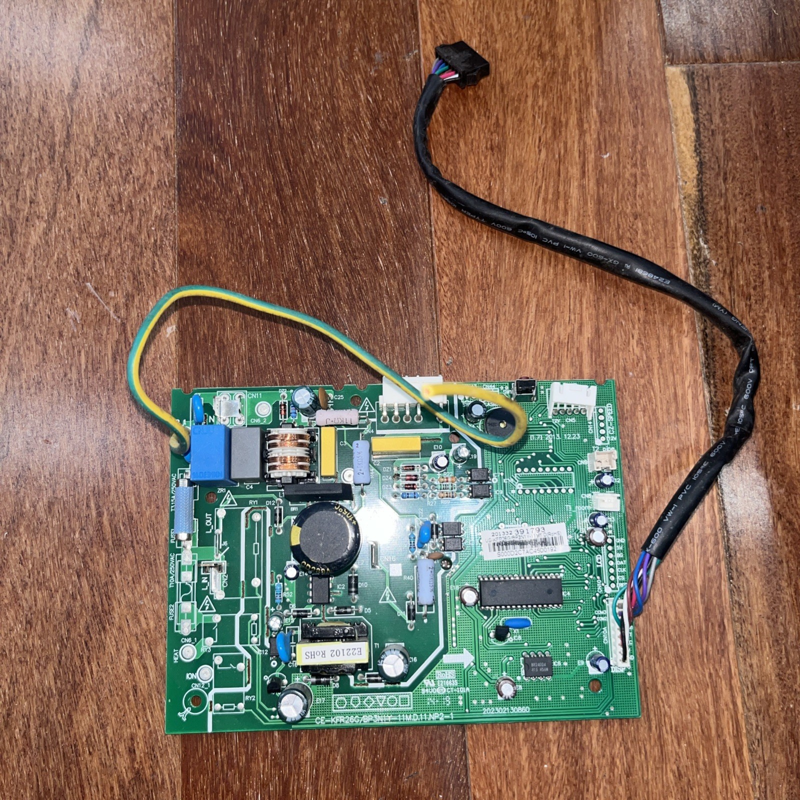 Midea 201332591284 Main Control Board 202302130860 CE-KFR26G/BP3N1Y