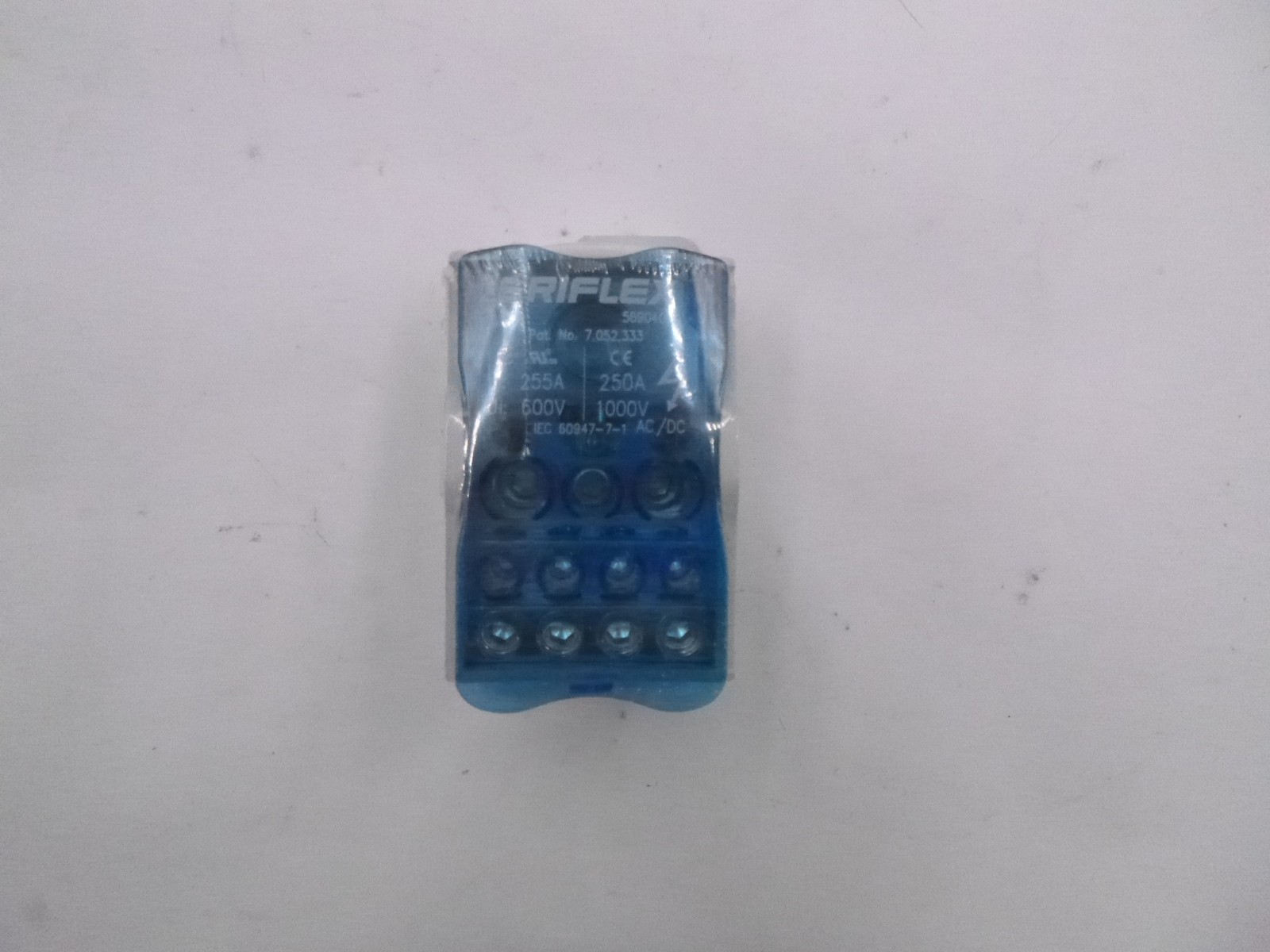 NVENT ERIFLEX 569040 Power Distribution Block, UD Series