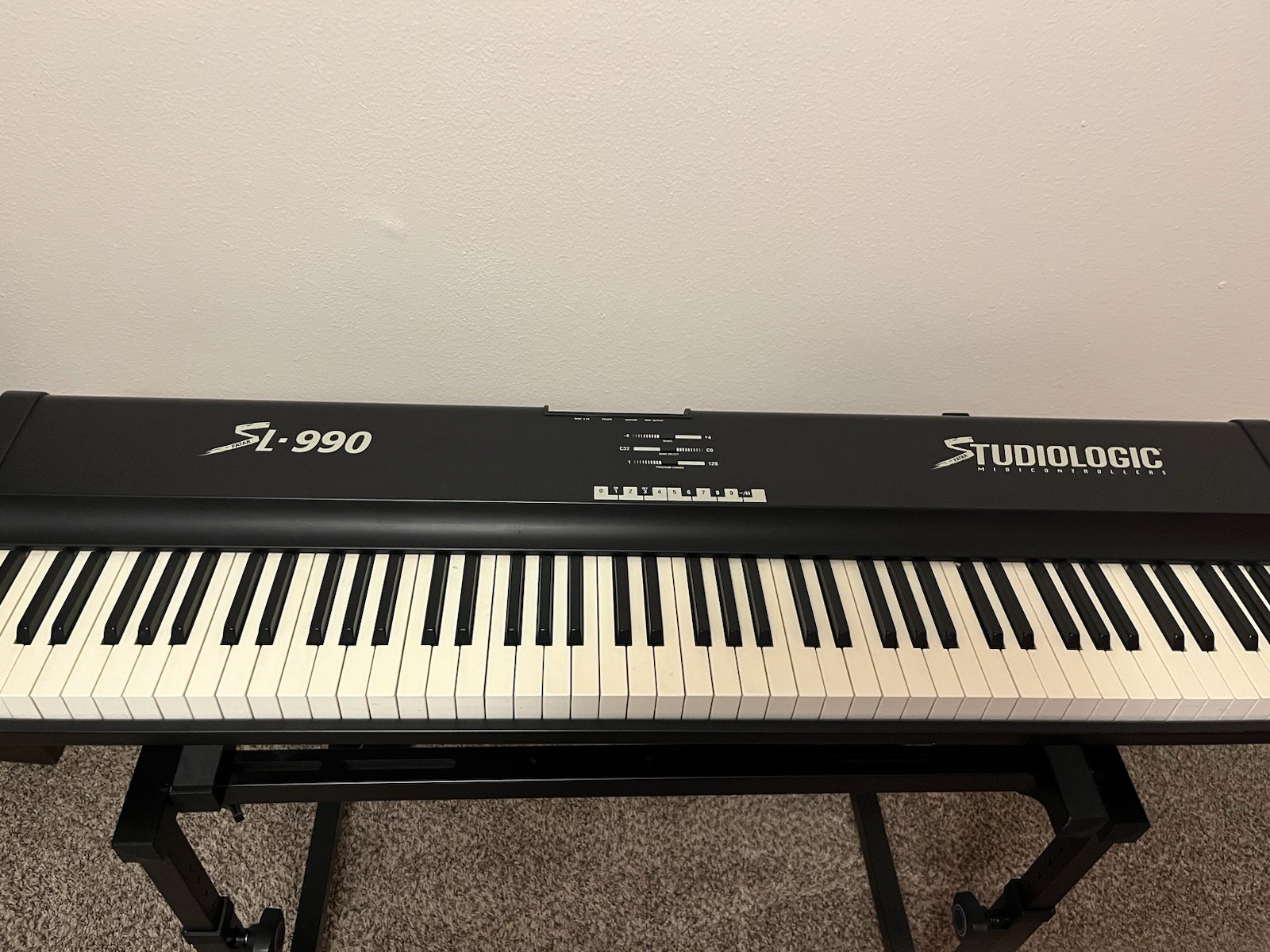 Studiologic SL 990 88 Key Studiologic MIDI Controller with Fatar Keybed