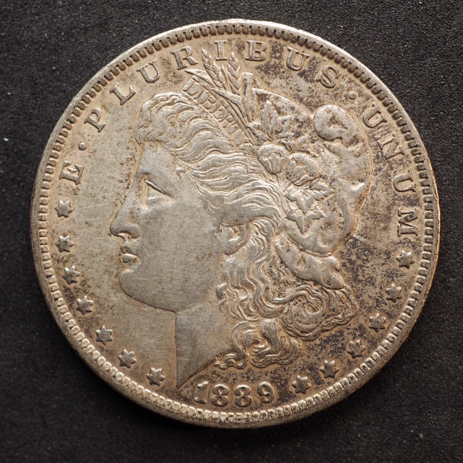 1889   **O**   MORGAN SILVER DOLLAR *NICE COIN!* - FREE SHIPPING! M8174