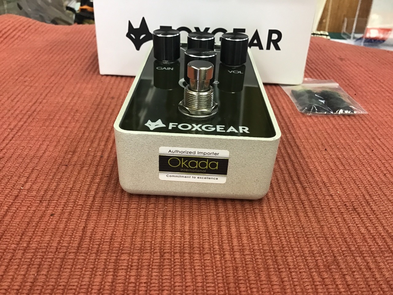 FOXGEAR Bass Muffin effects pedal, with box, slight scratches, used