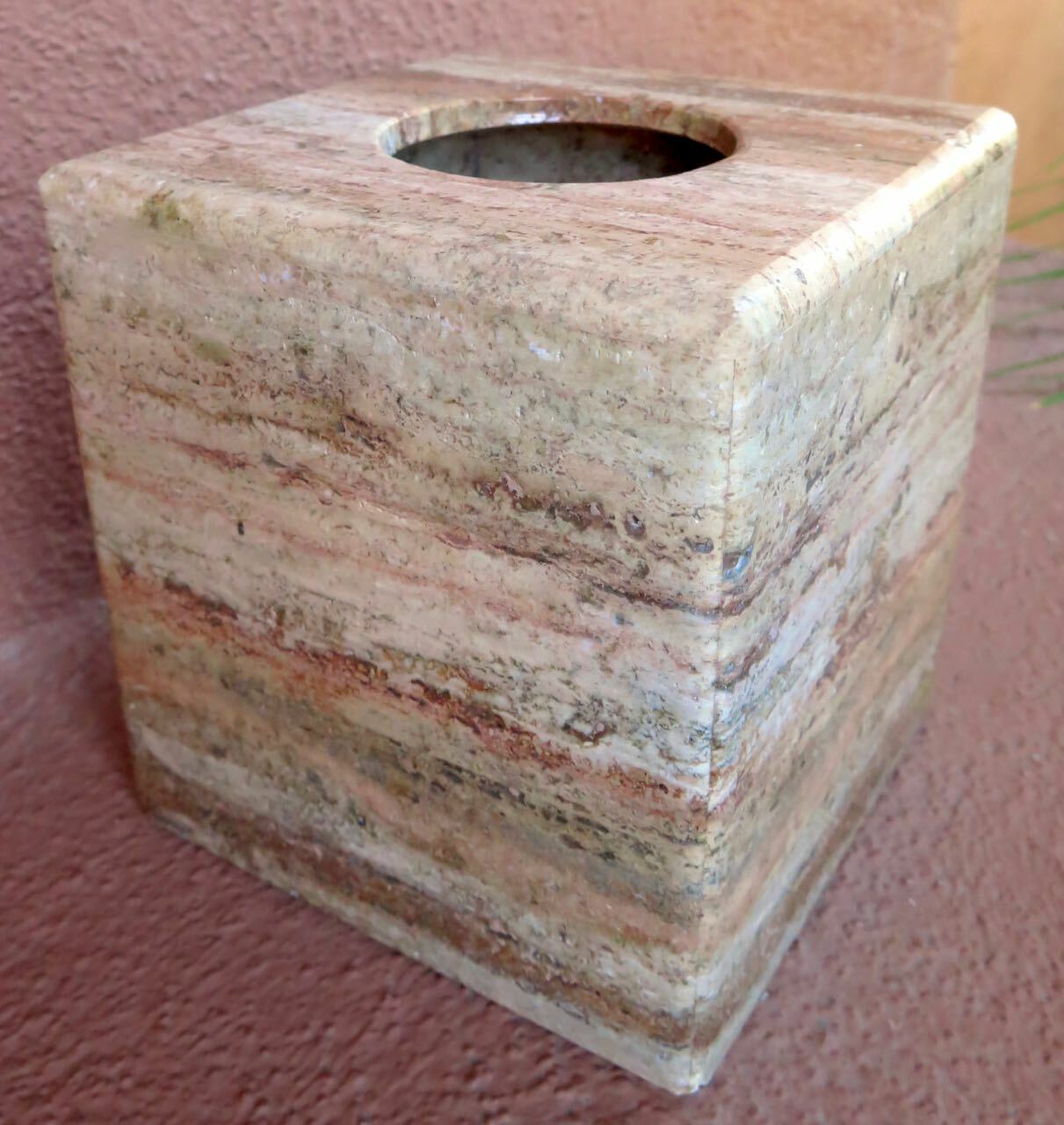 TRAVERTINE CUBE STONE TISSUE COVER cream peach tones