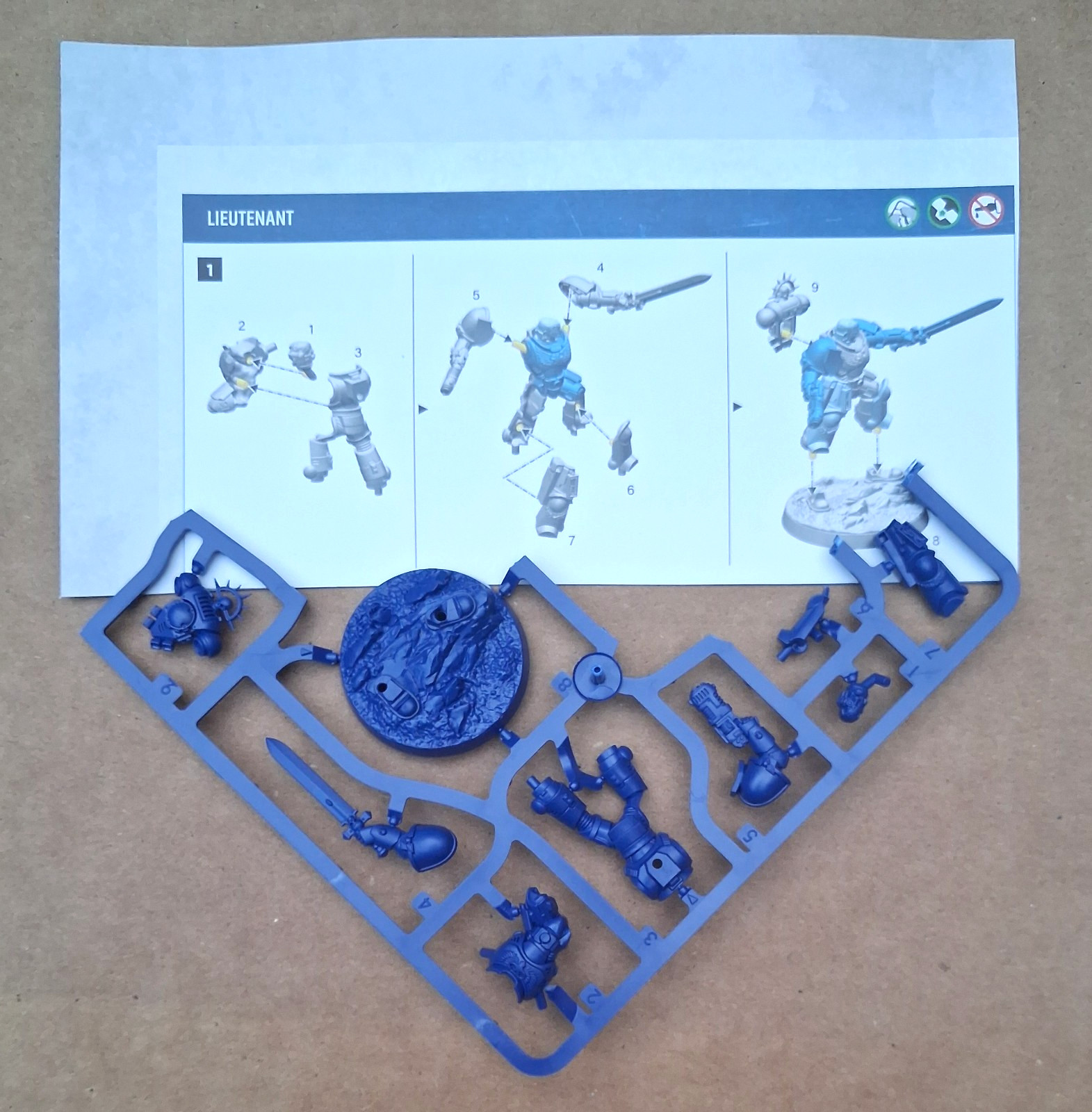 40k Space Marines Lieutenant Introductory set Sword Plasma 40K 11th edition