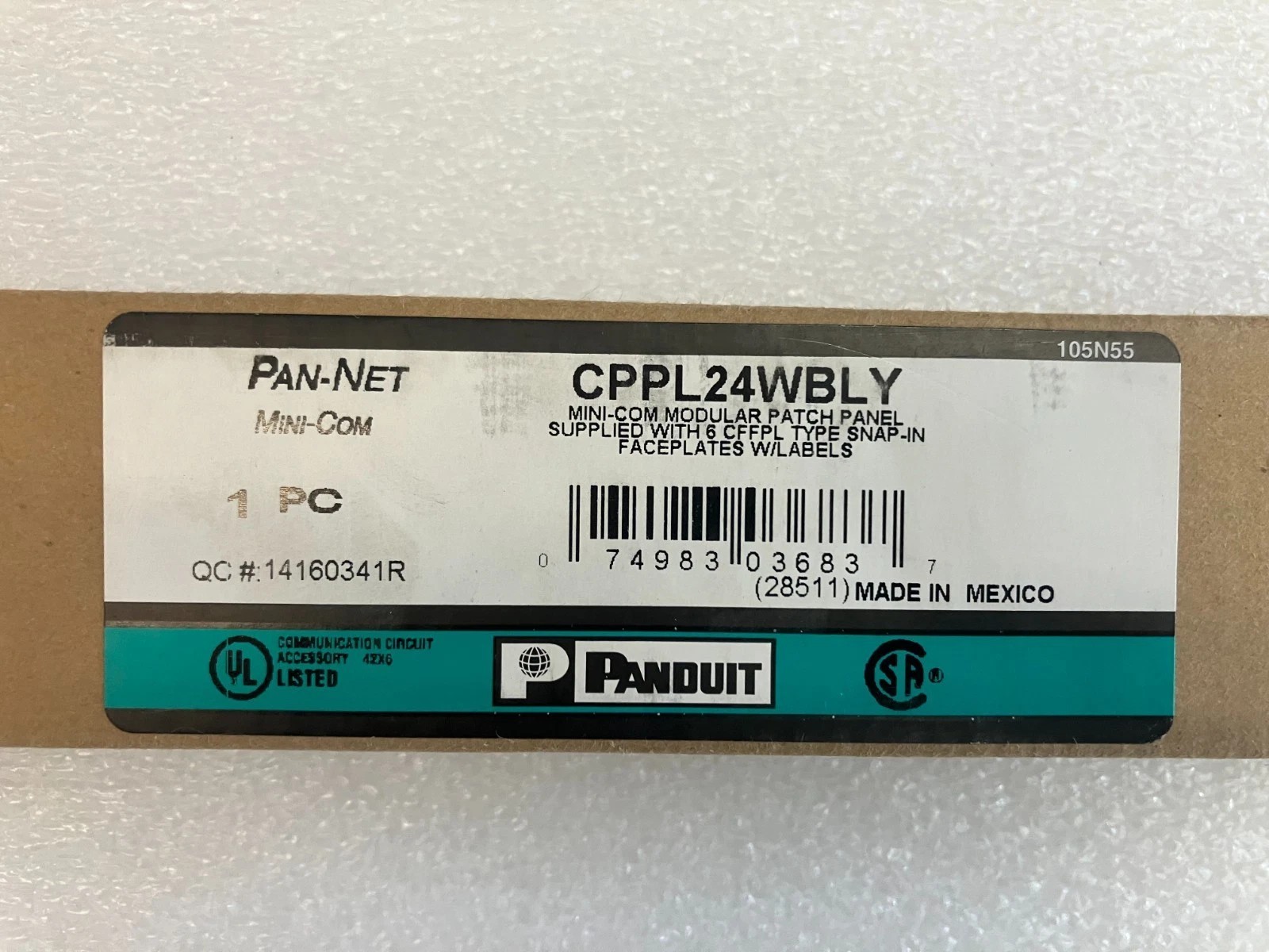 NEW Panduit Mini-Com Modular Patch Panel CPPL24WBLY 24-port Cat6 1U TX6 Series