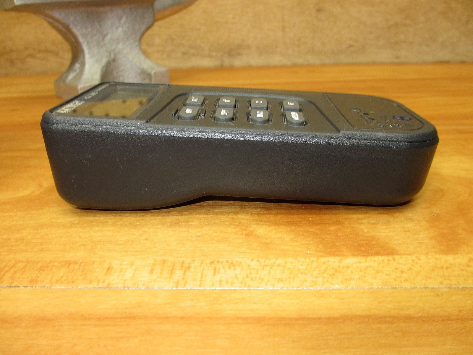 Extech 421305 *USED POWERS UP* Digital Thermometer
