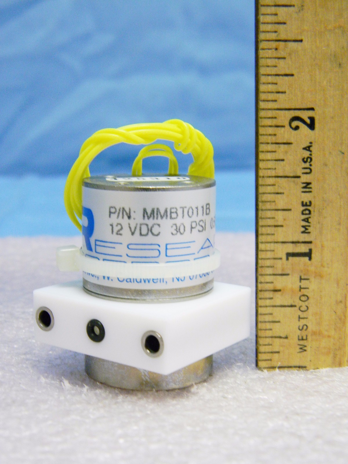 NEW NR Research MMBT011B Manifold Mount Solenoid Valve 12VDC 30 PSI