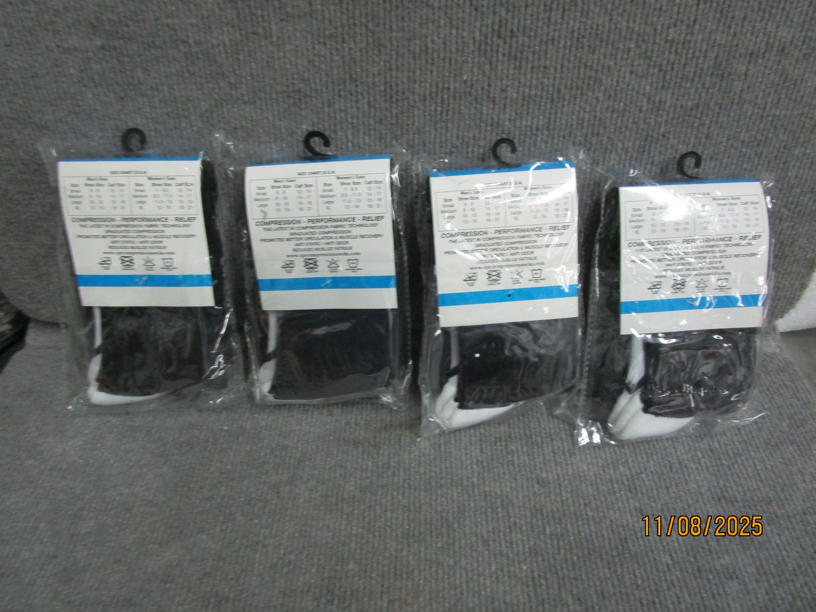 (4) Pair CPR Compression Socks Black & White Size Small