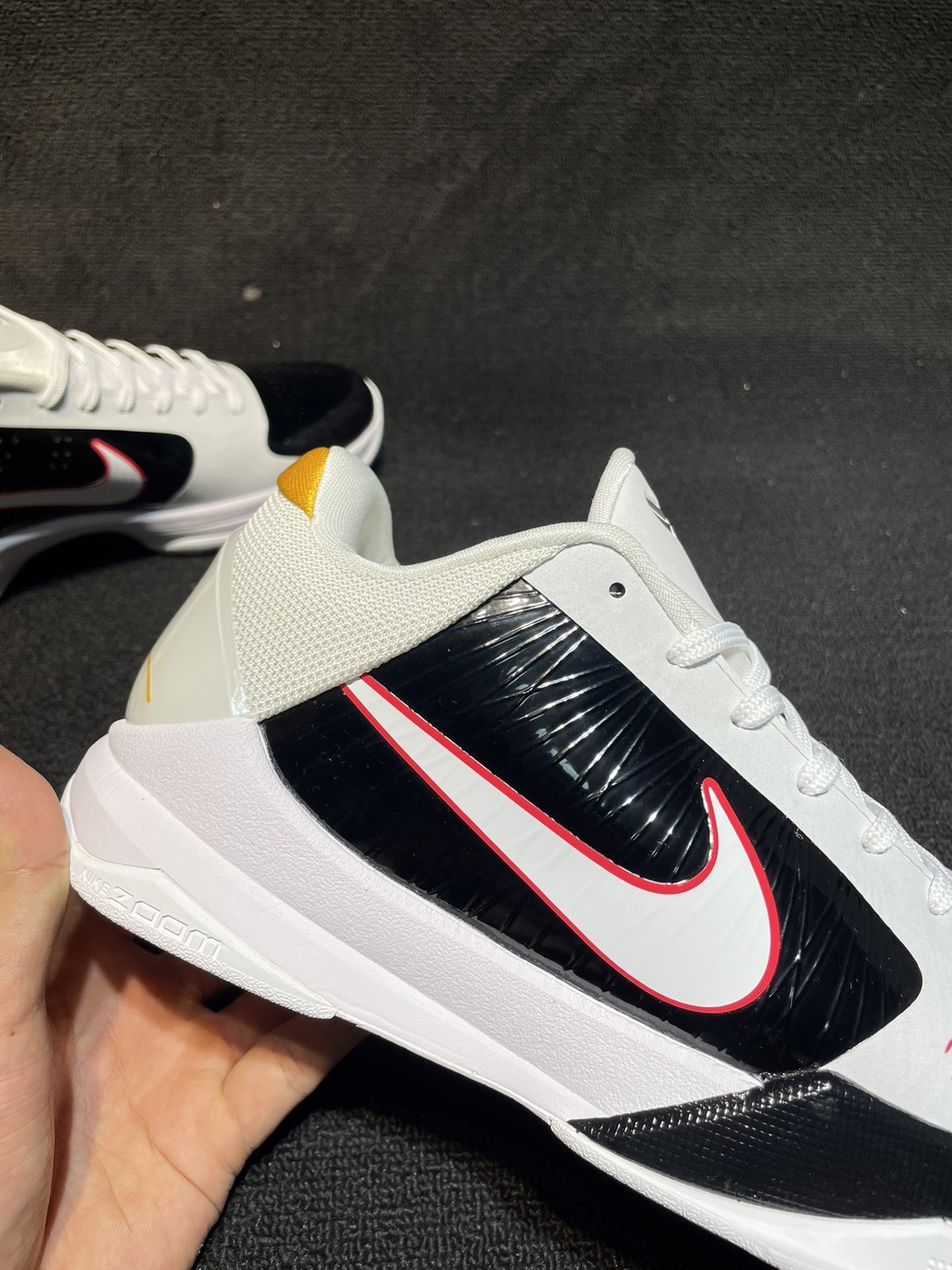 Zoom Kobe 5 Protro'Alternate Bruce Lee 'CD4991-101 Size7-13