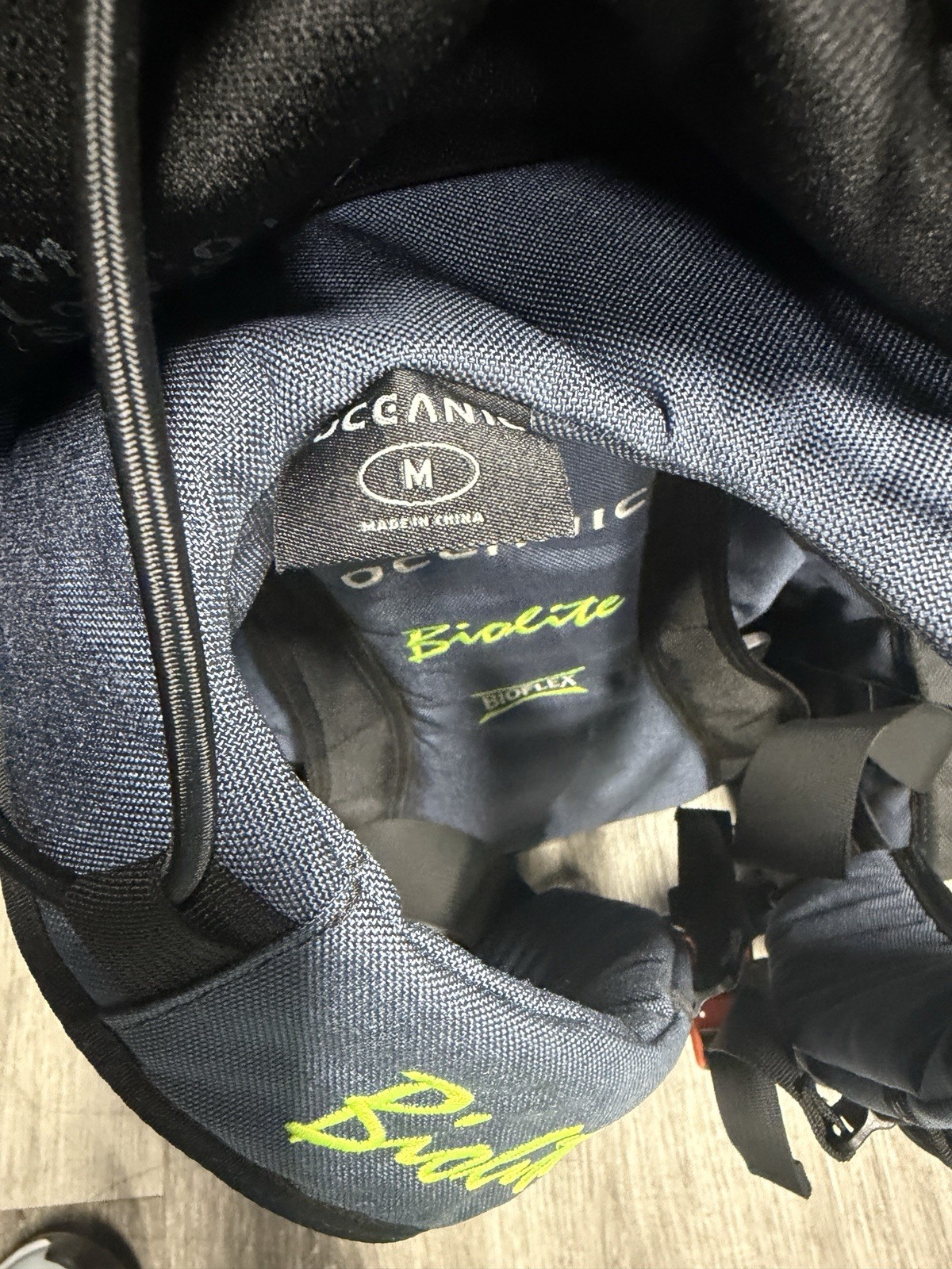 Oceanic BioLite Scuba Diving BCD Buoyancy Compensator, Size Medium