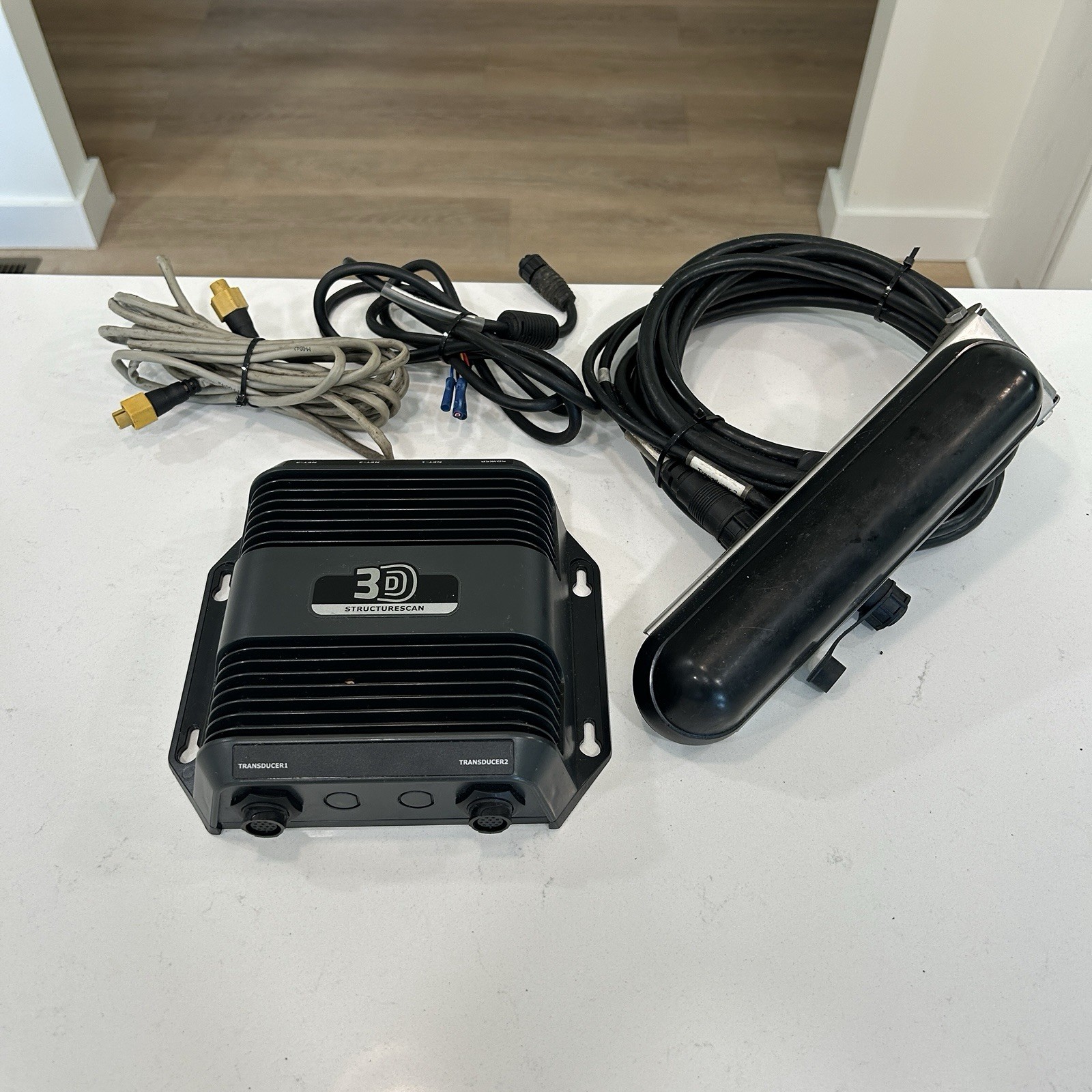 Lowrance/Simrad Structure Scan 3D Transducer + Module w/ Cords