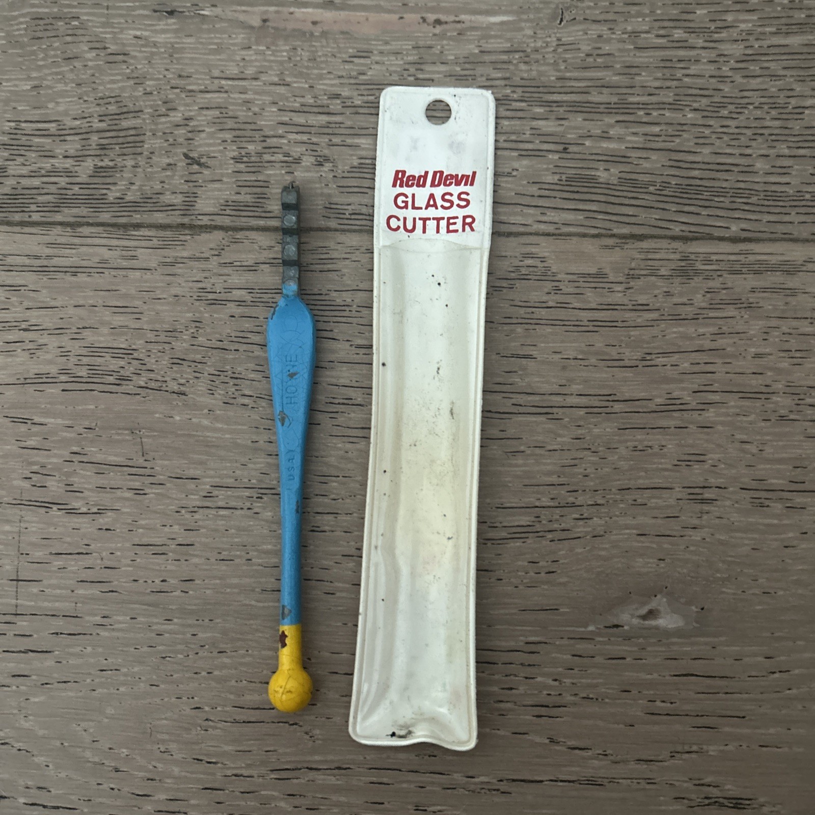 Red Devil 1053 Ball end Glass Cutter With Pouch