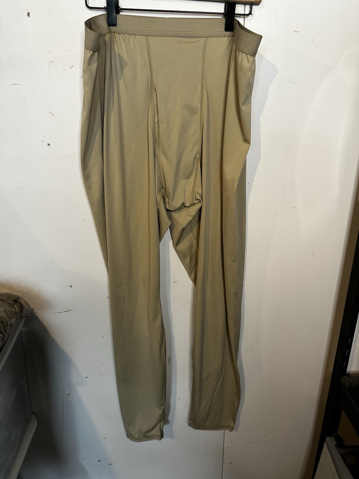 Gen 3 ECWCS Tan Sand Silk Light Weight Pants Drawers Cold Weather Medium Regular