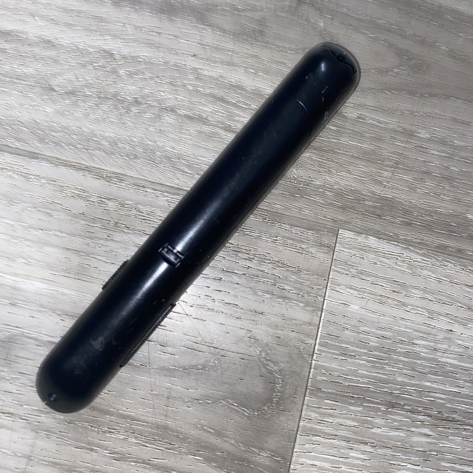 Wireless Presenter Pointer PowerPoint Clicker, 2.4GHz Mouse Volume (missing USB)