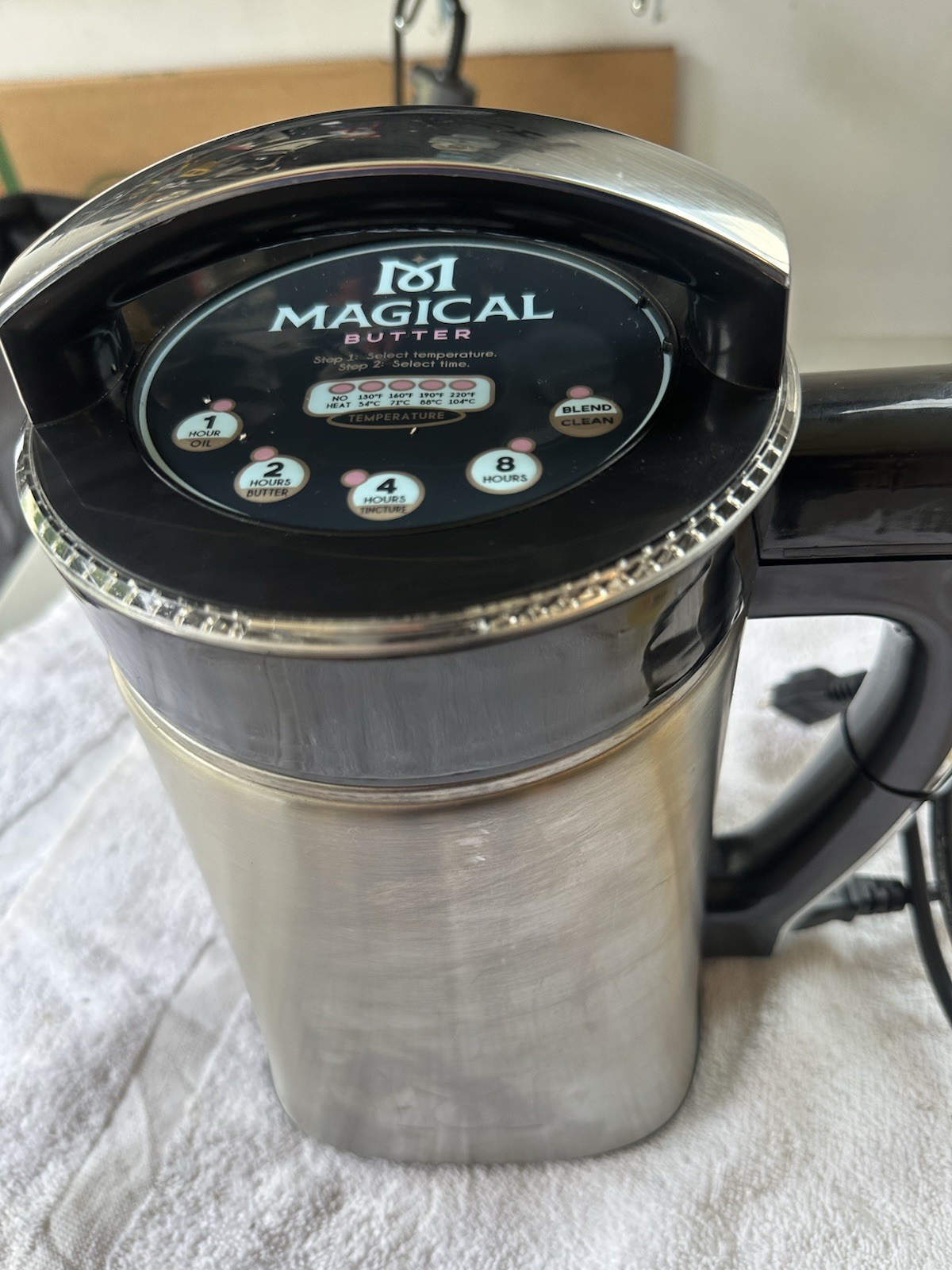 Magical Butter Machine MB2e Magic Maker 2 Herbal Extractor Oil Tincture Edibles