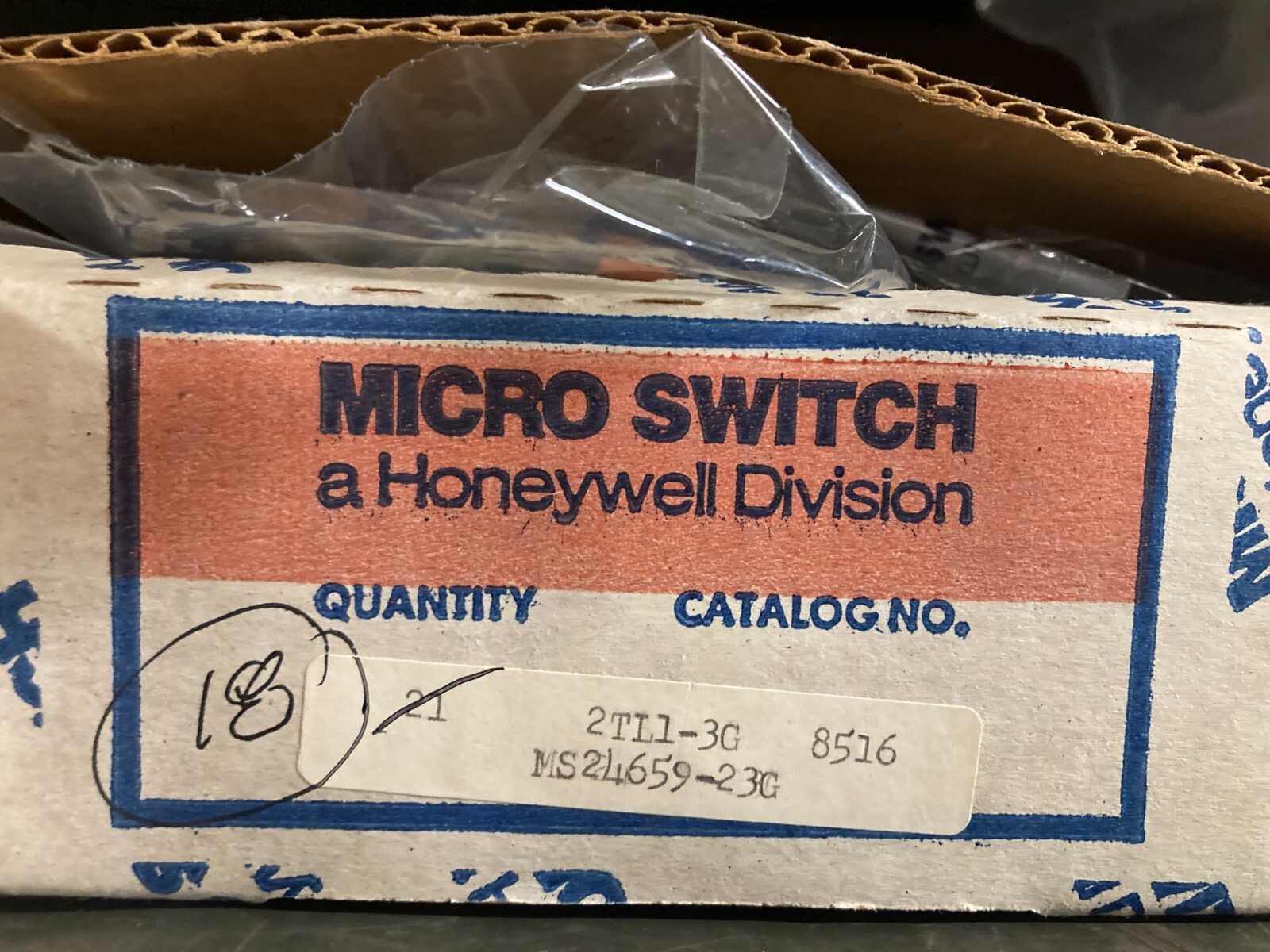 2TL1-3G Honeywell MicroSwitch, DPDT, 15A/125V, On-On