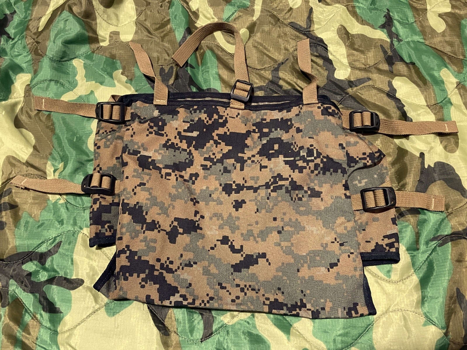 USMC Marine Military Marpat RADIO UTILITY POUCH Black Trim for ILBE Mainpack VGC