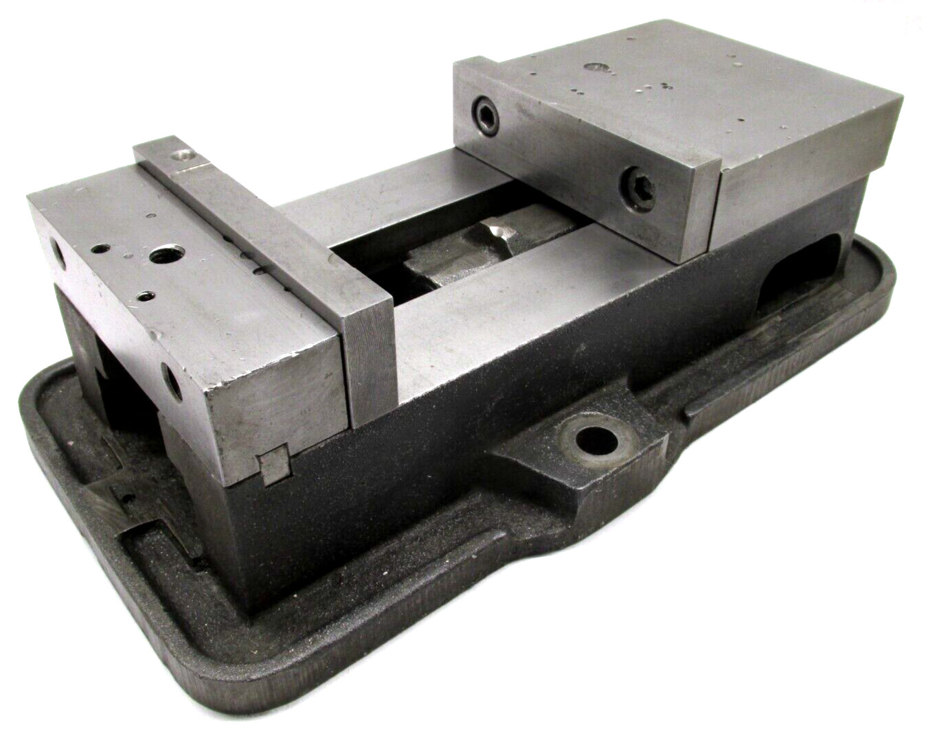 KURT ANGLOCK 6" MILLING MACHINE VISE w/ JAWS - #D60