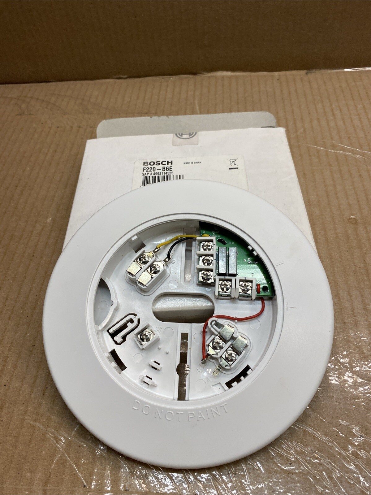 Bosch F220-B6E 4 Wire Base W EOL Relay Accesory Part White New Open Box