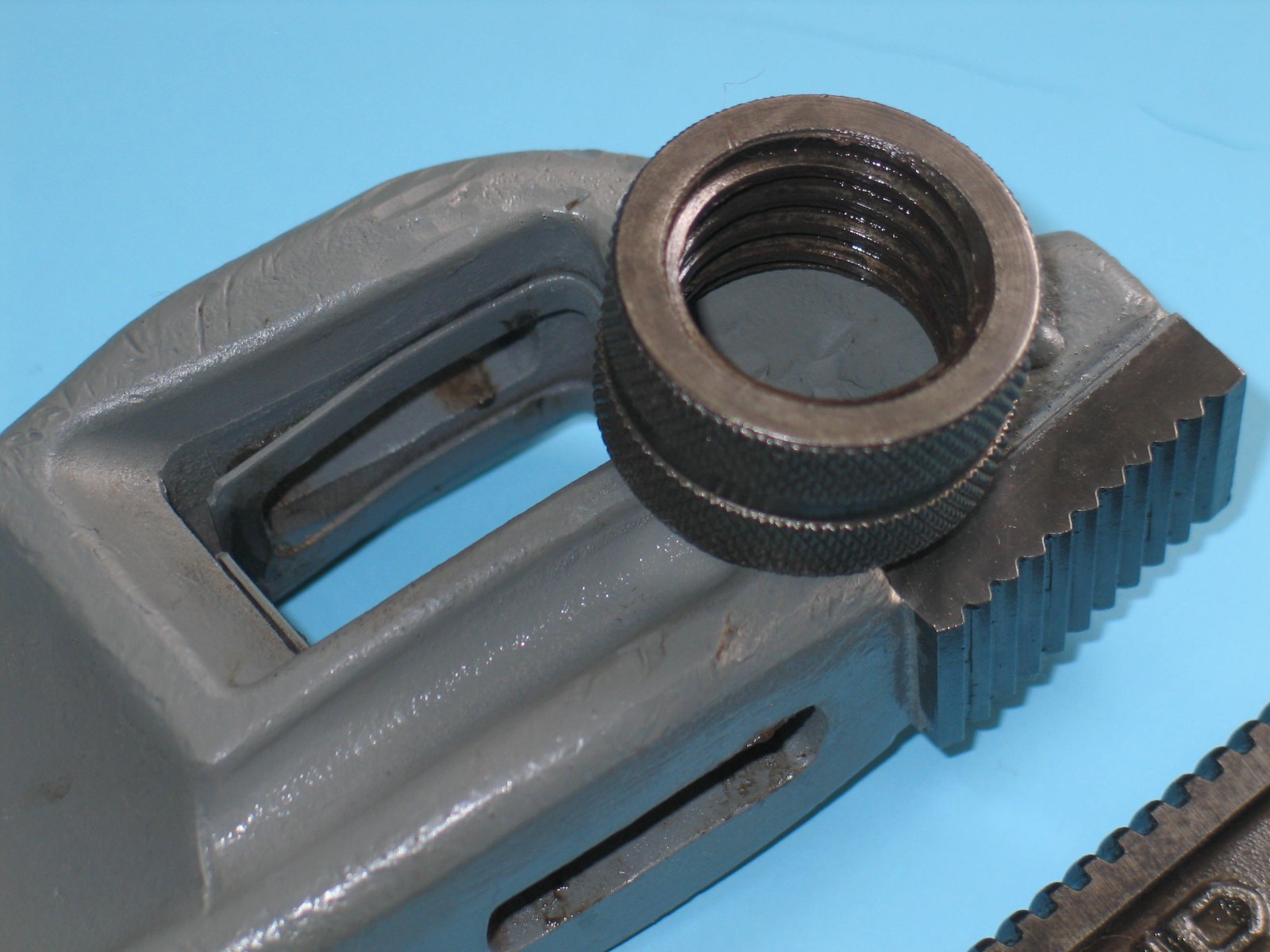 1 Ridgid 24" Heavy Duty Aluminum Right Angle Pipe Wrench