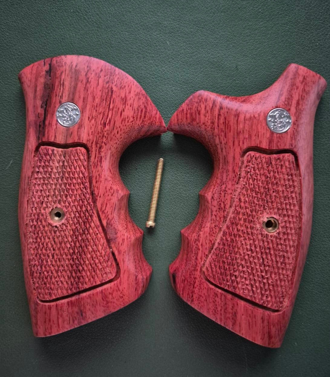 s&w N frame grips Fit Round butt ONLY,Smith and Wesson  ,Hardwood,New,Jaruwan.p