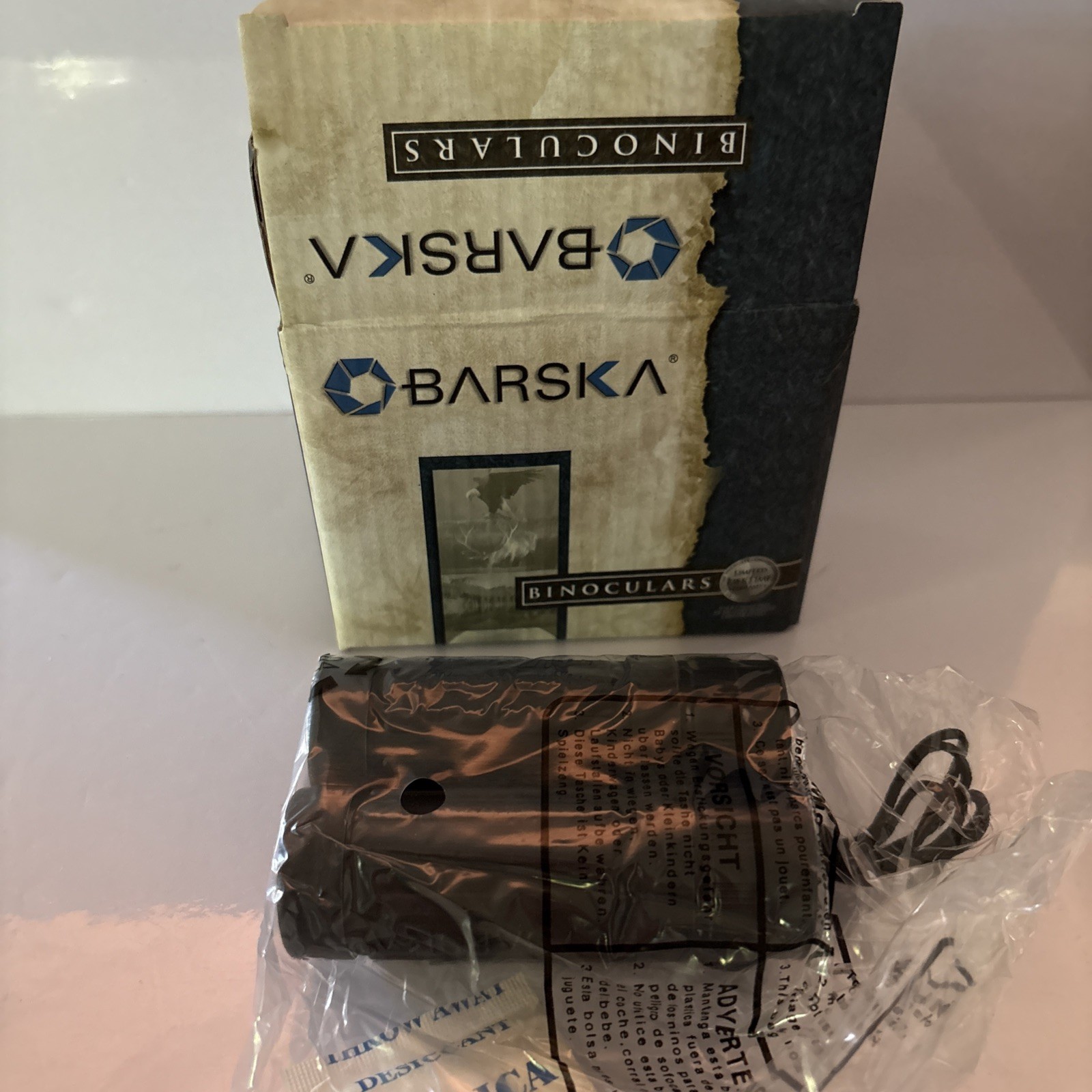 Barska Lucid AB10109 8x21 Compact Binoculars W/ Case