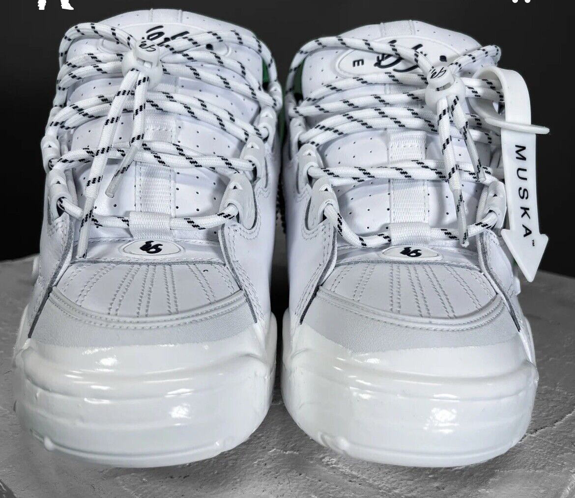 Chad Muska Es Size 10 White Signed Skate Shoe With Original Rare Painting