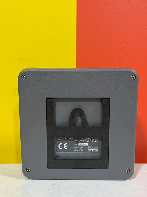F.W. BELL MODEL 5060 GAUSS/ TESLAMETER Complete Kit